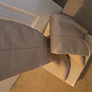 Journee Comfortfoam Stylish Knee-High Boots in Beige, Size 9.5, Never Worn